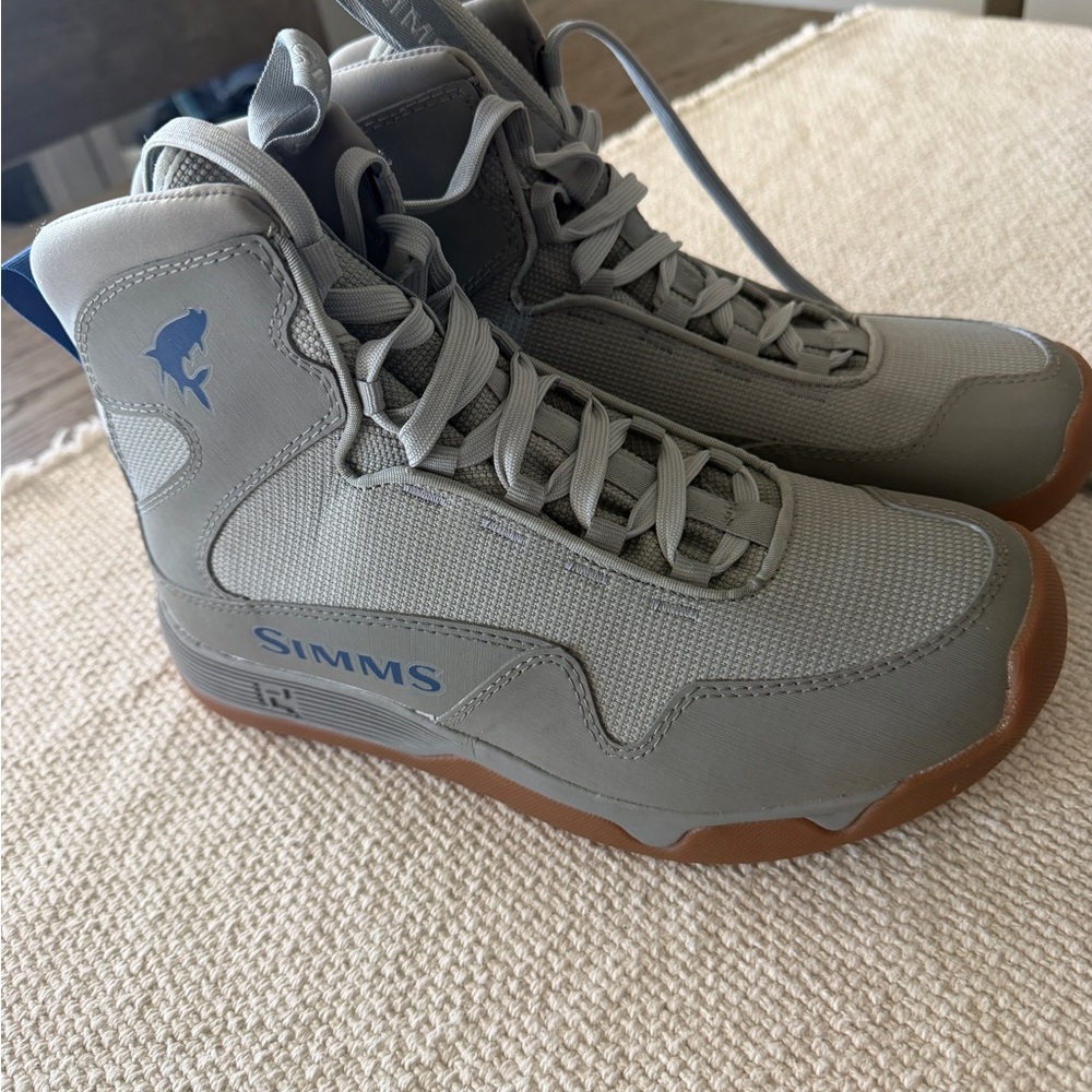 Simms Men's Gray High-Top Fishing Flats Wading Shoes